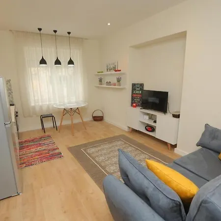 ★ The Cozy Little ★ דירה