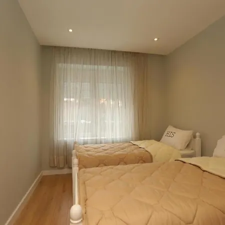 ★ The Cozy Little ★ דירה שקודר